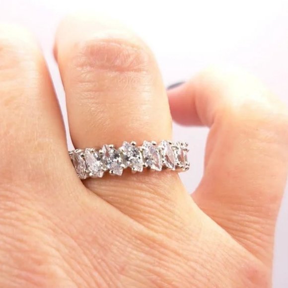 Hespera Band Ring - Picture 2 of 2